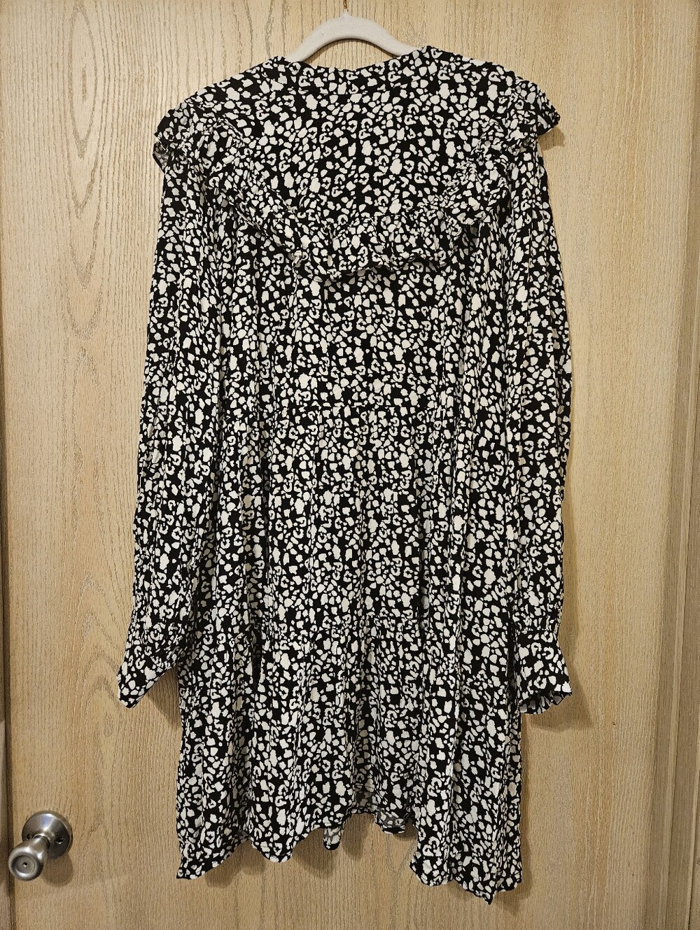 Eloquii Black and White Long Sleeve Ruffled Mini Dress